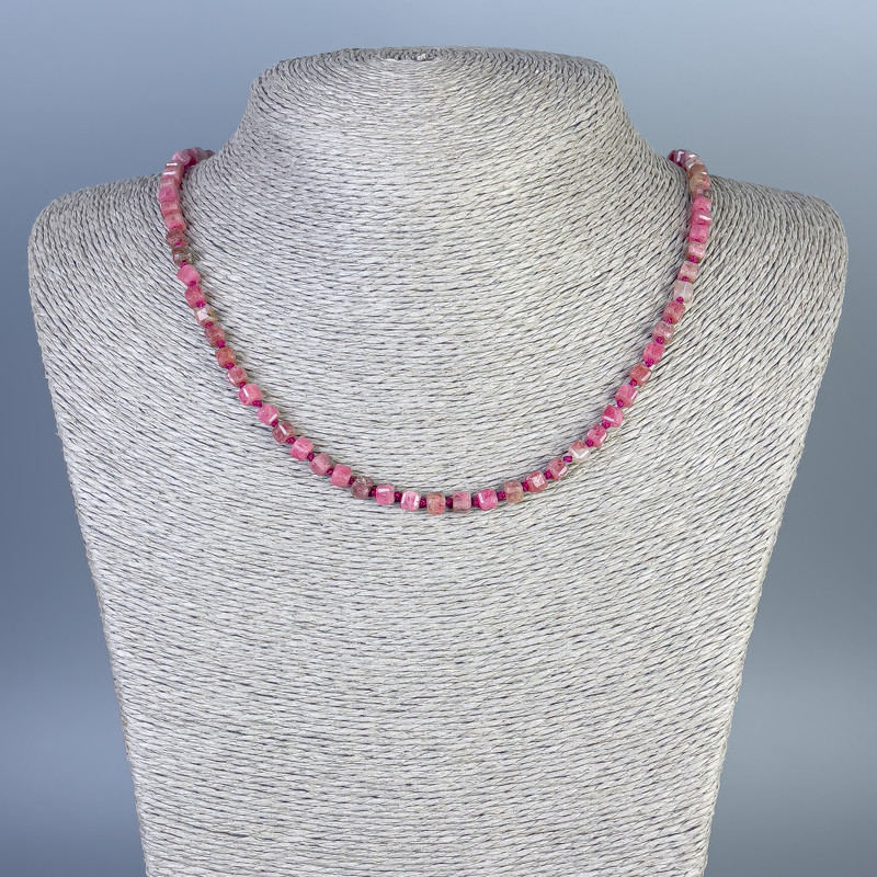Rhodonite Cube Bead Necklace, 4x4 mm, 50 cm length, with clasp