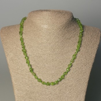Chrysolite Faceted Bead Necklace, 9x5 mm diameter, 50 mm length, with clasp