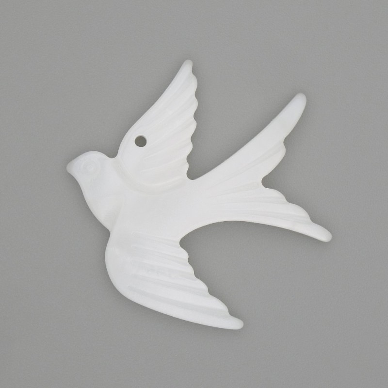 Pendant Swallow from natural white mother-of-pearl 25×27×3 mm+