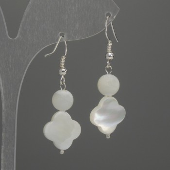 Earrings 'Mother-of-Pearl Clover' 12 mm ± clover element, 6 mm ± bead, length 38 mm ±