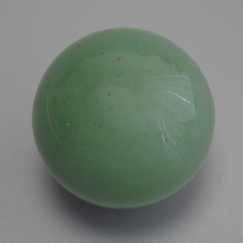 Souvenir sphere made of natural nephrite, diameter 30 mm+