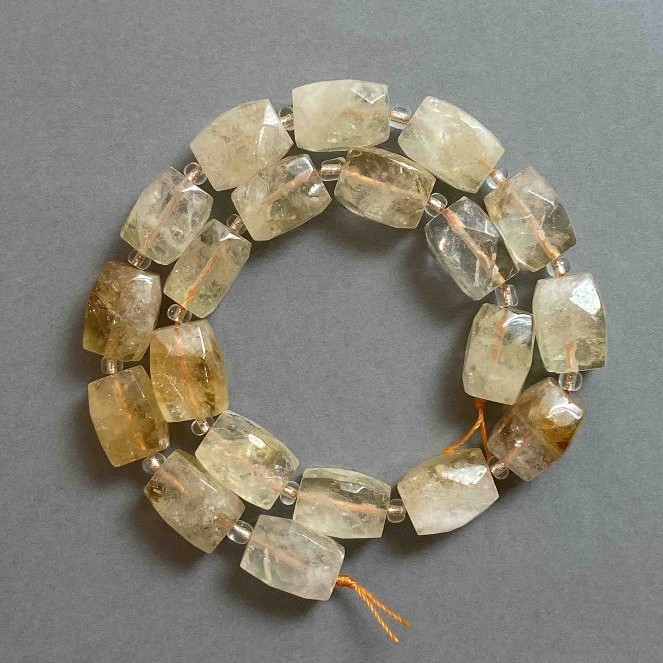 Citrine Beads, Faceted Brick Shape, 16–17×11–12 mm, Seed Beads 4 mm+, on Thread, 40 cm+