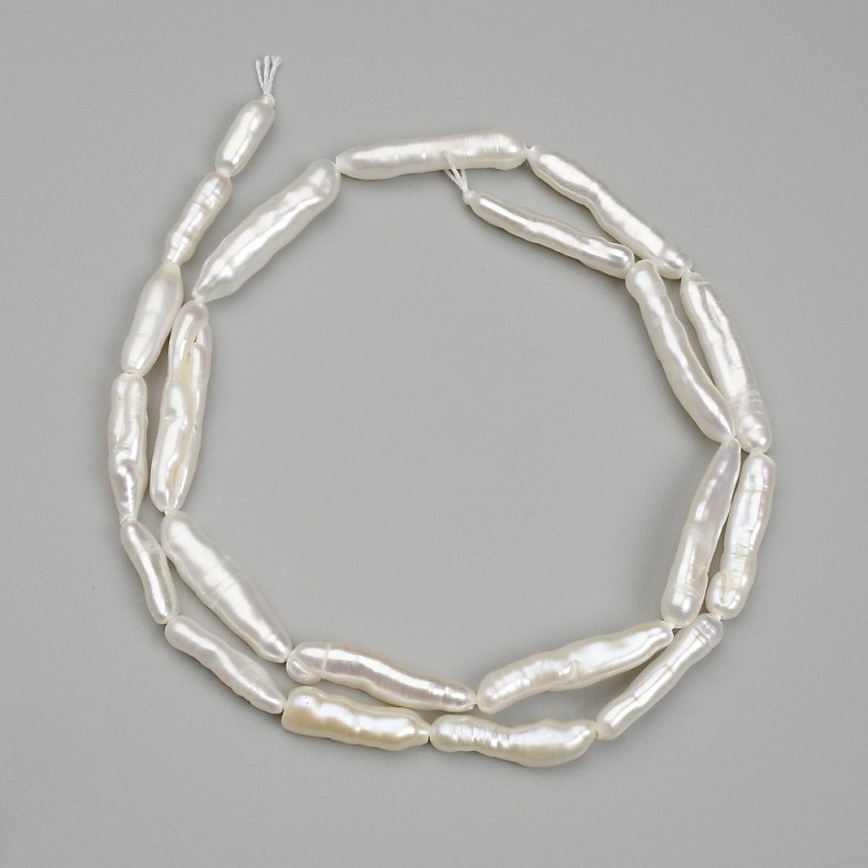 Baroque pearls with a gasoline shade 22-21, 5x4-5 mm, +-, length 39 cm+