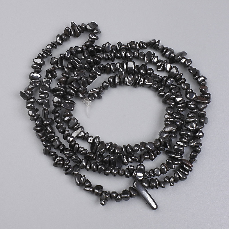 Hematite Chip Beads, 4–6×3–4 mm, 78 cm length on thread
