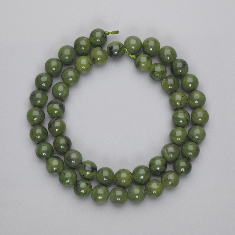Jadeite Beads, Smooth Round, 8.5 mm Diameter, 38 cm Length on Thread
