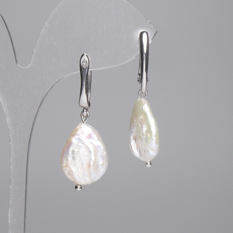 Baroque Pearl Earrings 20×15 mm, length about 42 mm