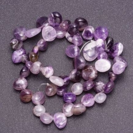 Amethyst beads, tumbled 'Butterfly', diameter 6-12 mm, strand length 39 cm