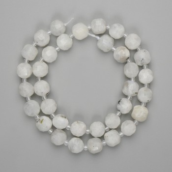 Adularia Beads, Faceted Cubes 9x9 mm +-, 3 mm seed beads +-, 40 cm length on thread