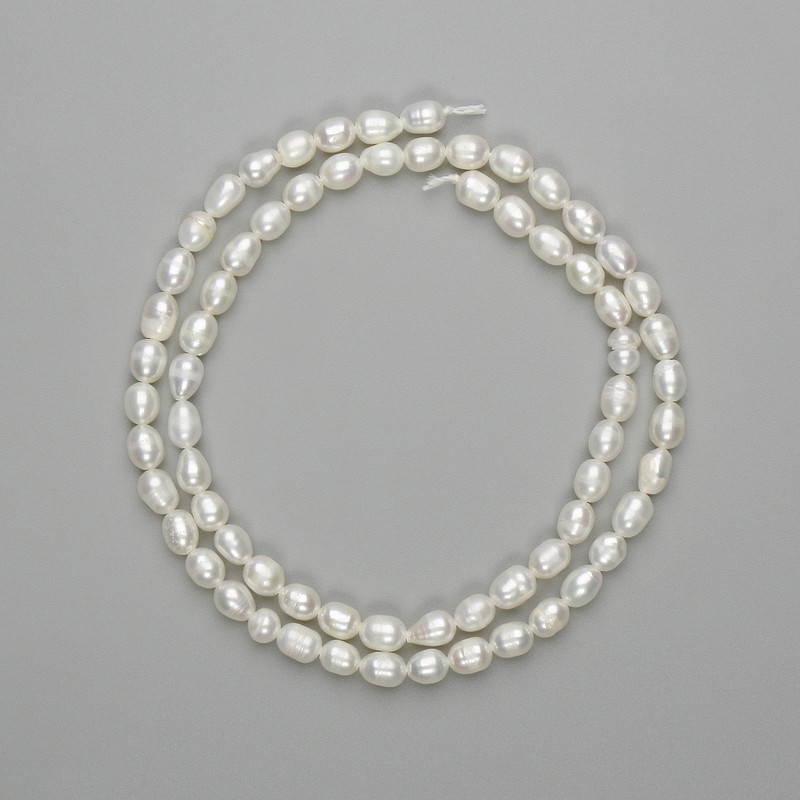 Natural freshwater pearl beads 5-5.5×4 mm, 36 cm on a thread