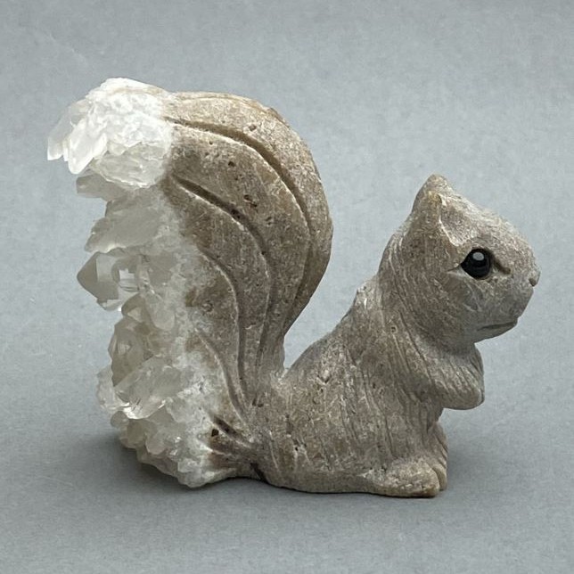 Souvenir Figurine: Squirrel with Druzy 60×73×24 mm+