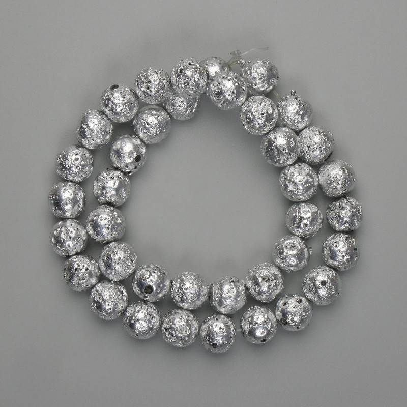 Lava beads with a silver-plated finish, porous sphere 10.5 mm, length 39 cm