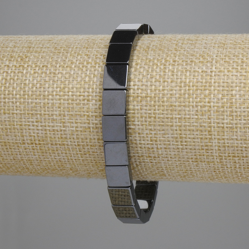 Hematite bracelet with square-shaped links 8x8 mm, length 18 cm ± stretch