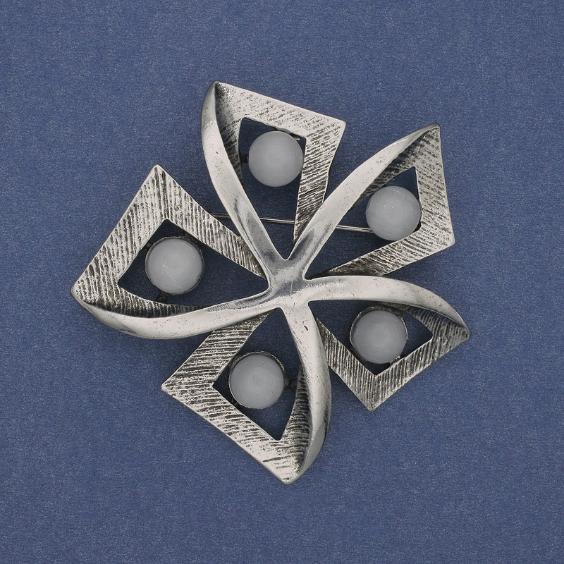 Brooch Accent with Gray Cat's Eye Stone, Silver-Tone Metal 60mm+