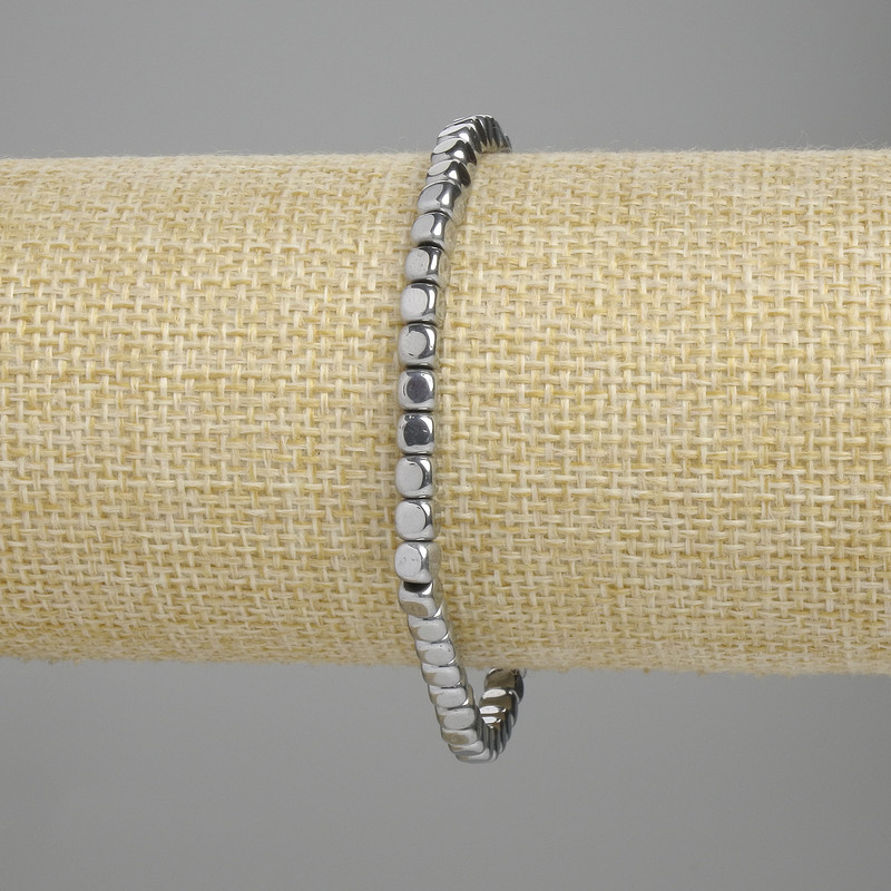 Hematite Cube Bracelet 4×4 mm ± Silver Color, Length 18 cm ± Stretch