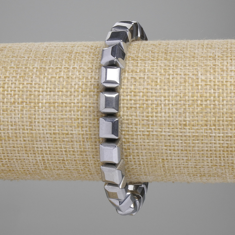 Hematite Cube Bracelet, 8×8 mm, Silver Color, 18 cm Length, Elastic