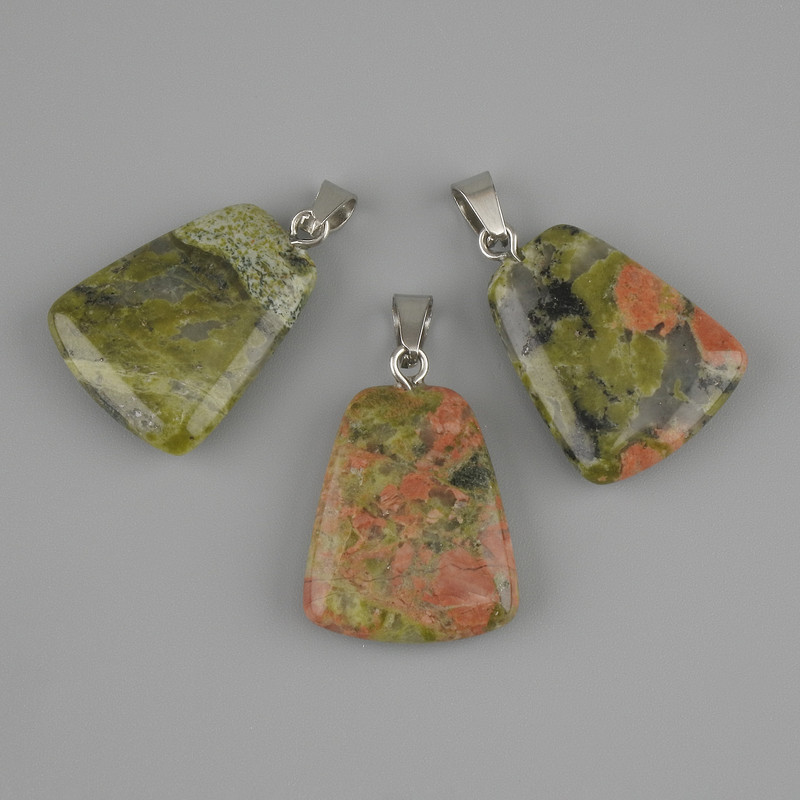 Heliotrope Jasper Pendant – Trapezoid 17×21 mm ±, length 30 mm ±