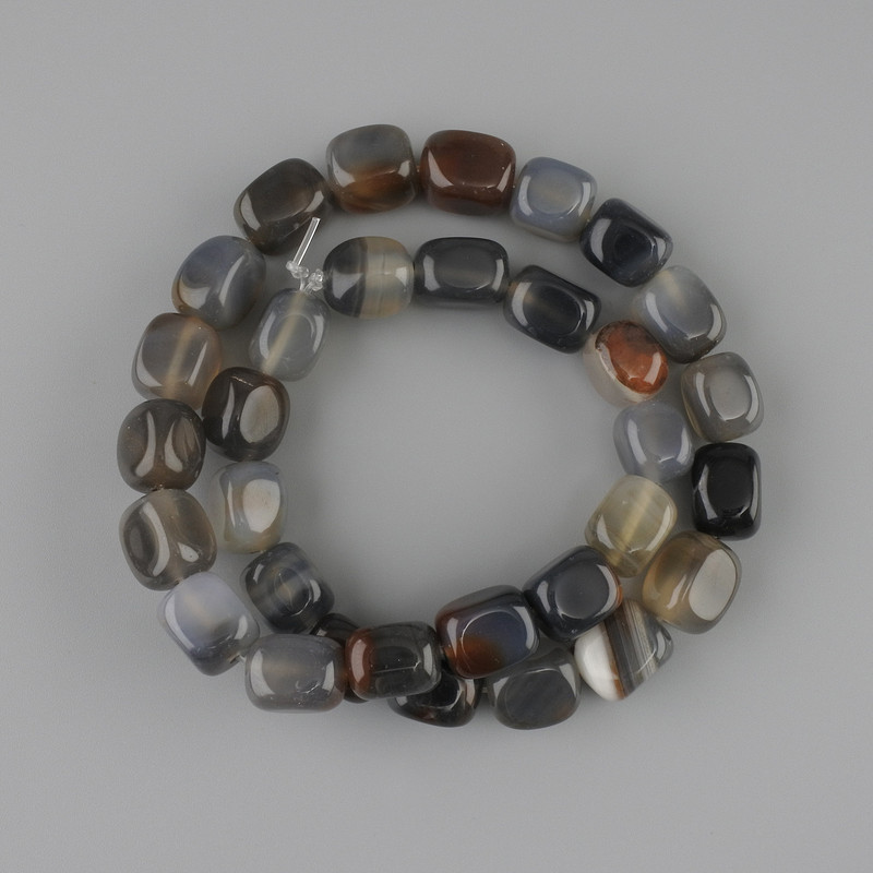 Beads Agate brick-shaped 9–13×9–9.5 mm on thread