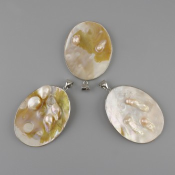 Pendant with natural mother-of-pearl and baroque pearls, oval, diameter 60×46 mm, length 72 mm ±, silver-tone metal