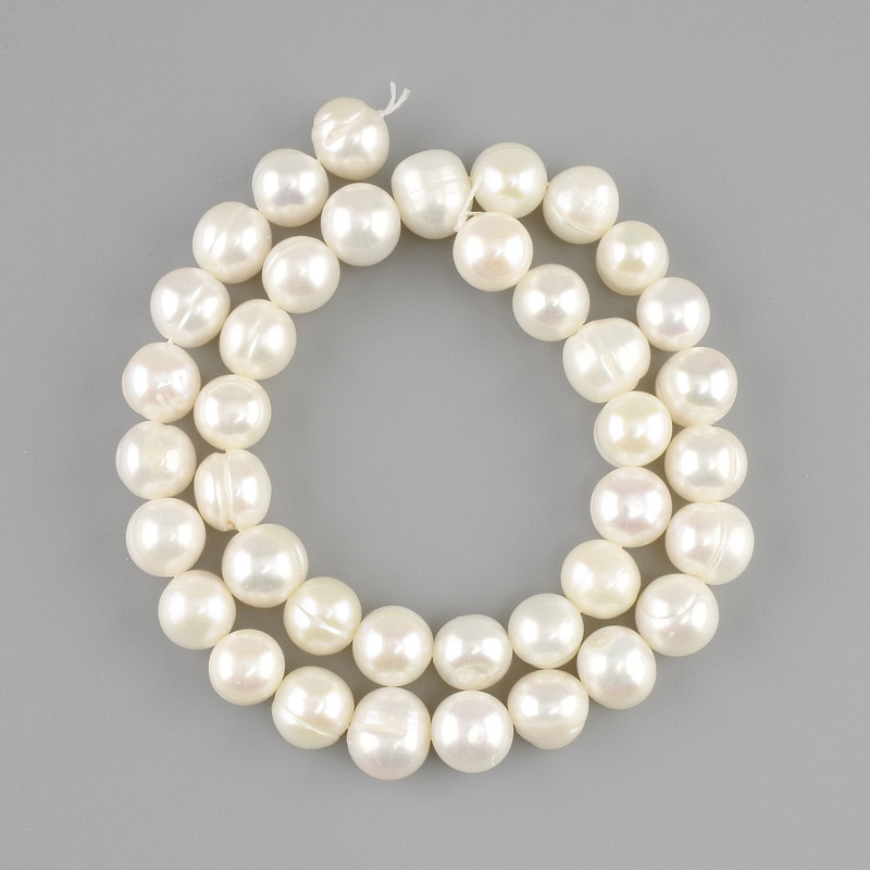 Natural freshwater pearl beads 8-10×8-9.5 mm, 5 mm ±, 35 cm length