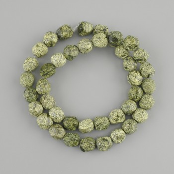 Serpentine Beads, Faceted, 9×8 mm, 37 cm long on beading thread
