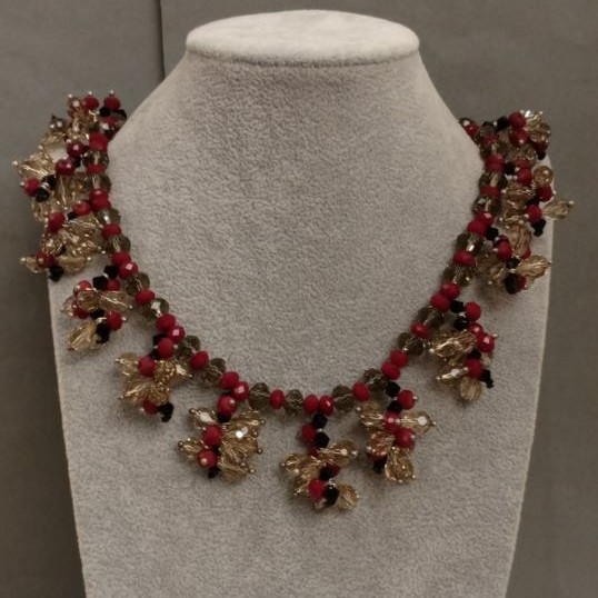 Czech crystal necklace, length 43 cm +/- extender chain +5 cm