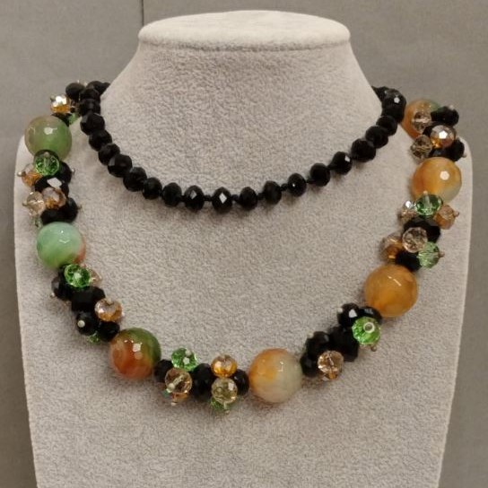 Long necklace with Czech crystal and agate, length 88 cm+