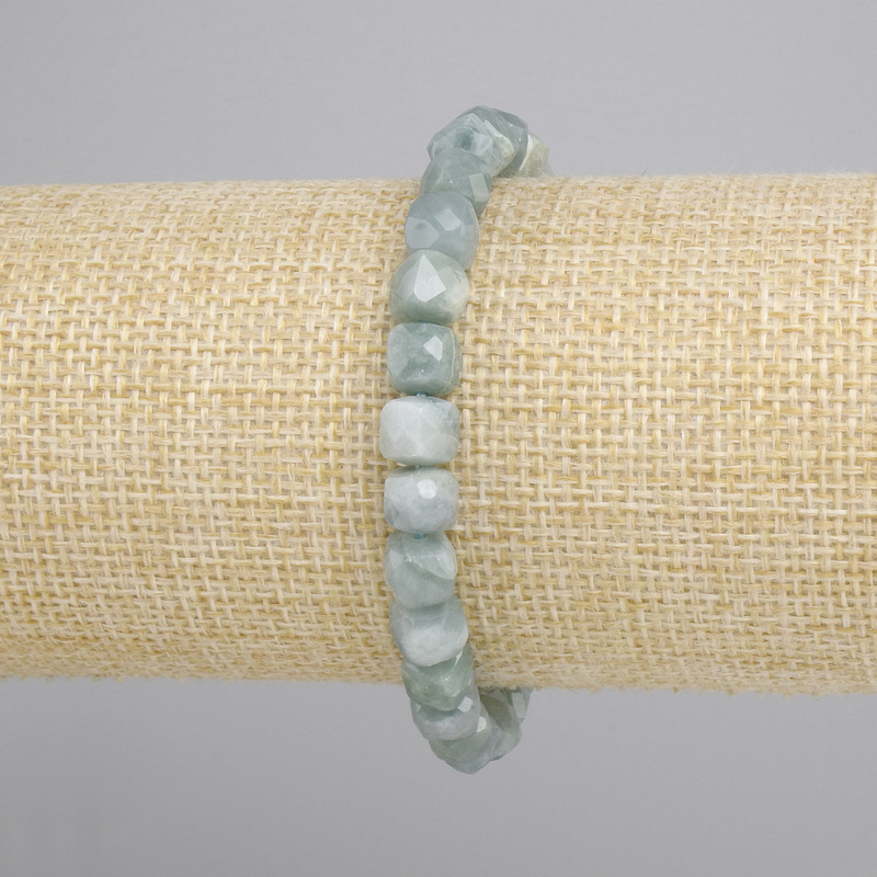 Jadeite Bracelet faceted cube, diameter 7x7mm+-, length 18cm+- stretch