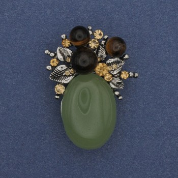 Accent brooch-pendant with nephrite and rhinestones, silvery metal, 40×30 mm+