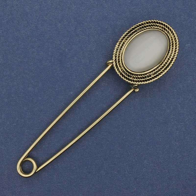 Brooch pin with Cat's Eye stone in gold-tone metal, 80×22 mm+