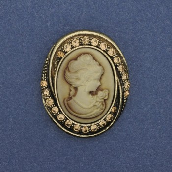Brooch Cameo 'Lady' with Golden Shine