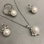 Mallorca Pearl Pendant on Chain 40 cm ± and Stud Earrings