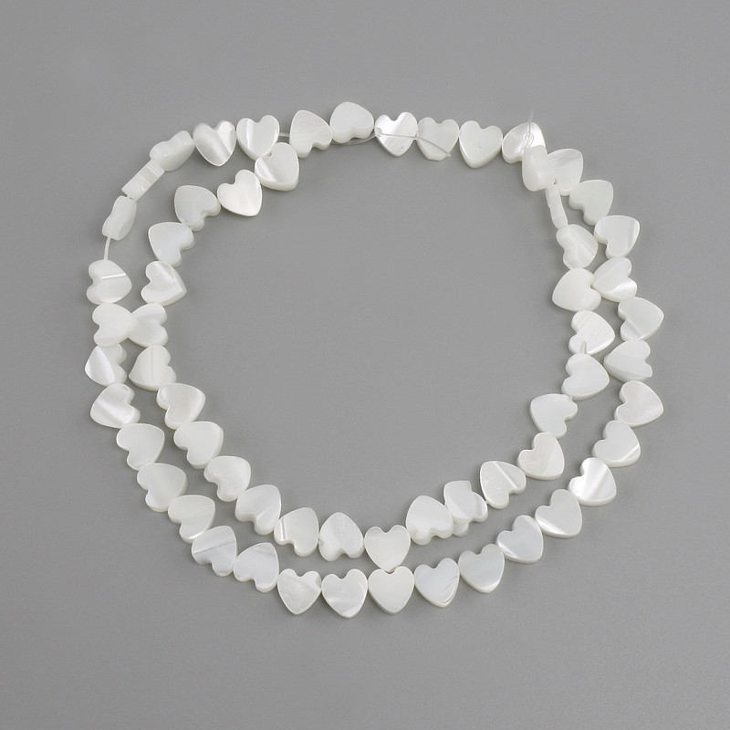 Heart-shaped Mother-of-Pearl Beads, 6x6 mm diameter, 5 mm ±, length 39 cm ± on thread