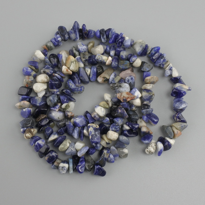 Sodalite chip beads, diameter 4-10×2-6 mm, length 78 cm