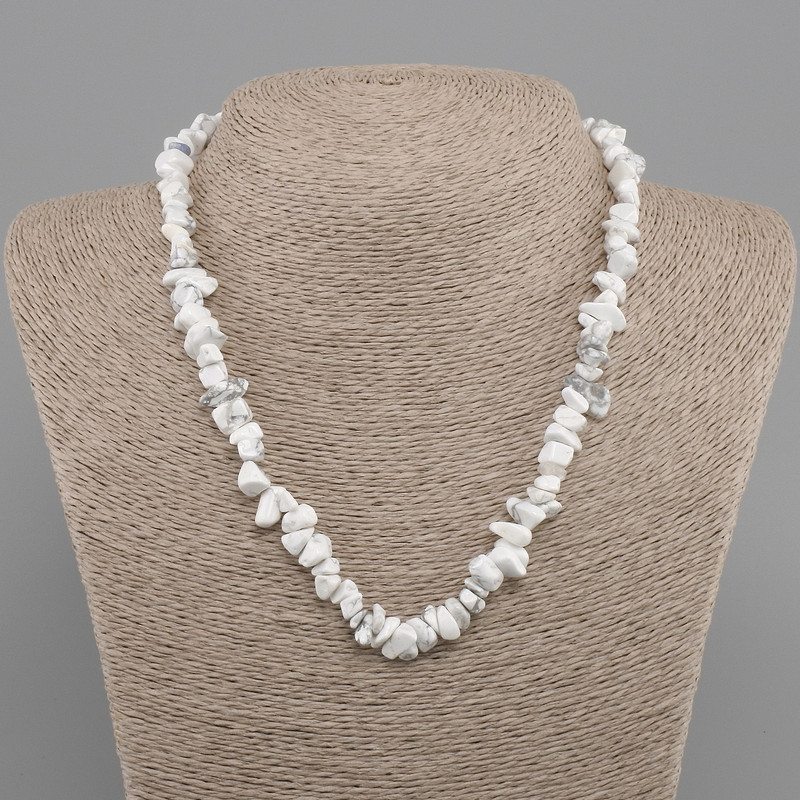 Cacholong Granule Necklace, diameter 6–10×2–7 mm ±, length 45 cm + 5 cm extender chain