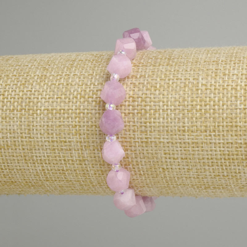 Kunzite Bracelet with Faceted Rhombus Beads, 8×7 mm, 3 mm Seed Beads, Length 18 cm, Stretch