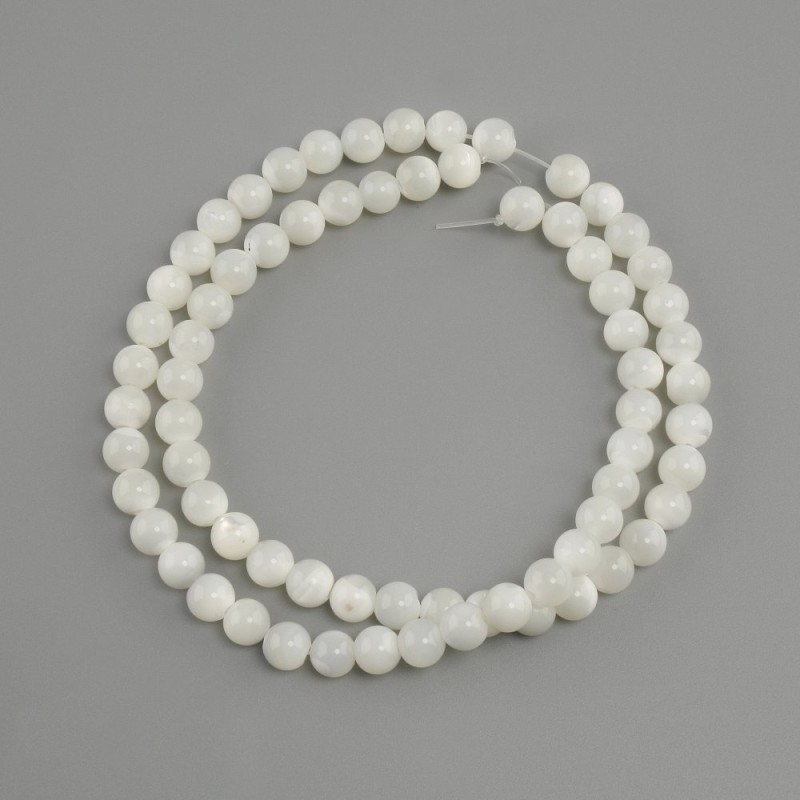 Mother-of-P pearl Beads smooth Sphere 6mm dia., length 39cm ± on thread