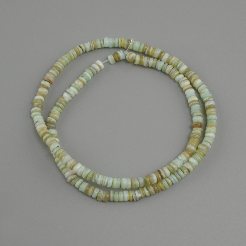 Scallop Shell Turquoise Rondelle Beads, 4x1.5–2 mm, 38 cm long, on thread