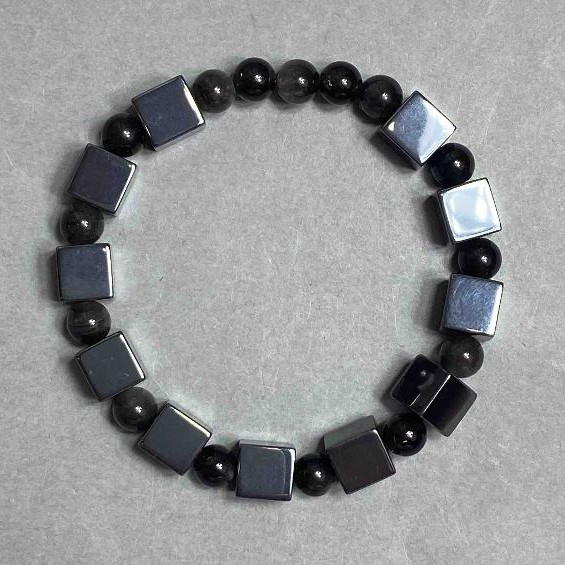 Hematite bracelet cube 8x8 mm± Silver-gray obsidian bead 6 mm+- , length 18 cm± stretch