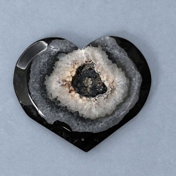 Agate heart souvenir with geode 52×64 mm ± weight 87 grams