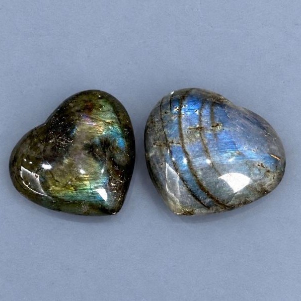 Labradorite souvenir stone in the shape of a heart 48-51x44-46 mm +- weight 136 g price for a pair