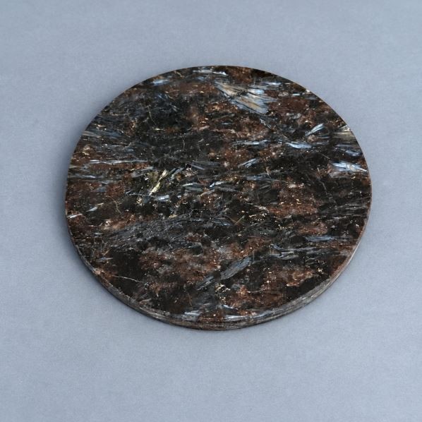 Souvenir Plate from Natural Stone Nuummite, diameter 103x10 mm +- weight 243 g