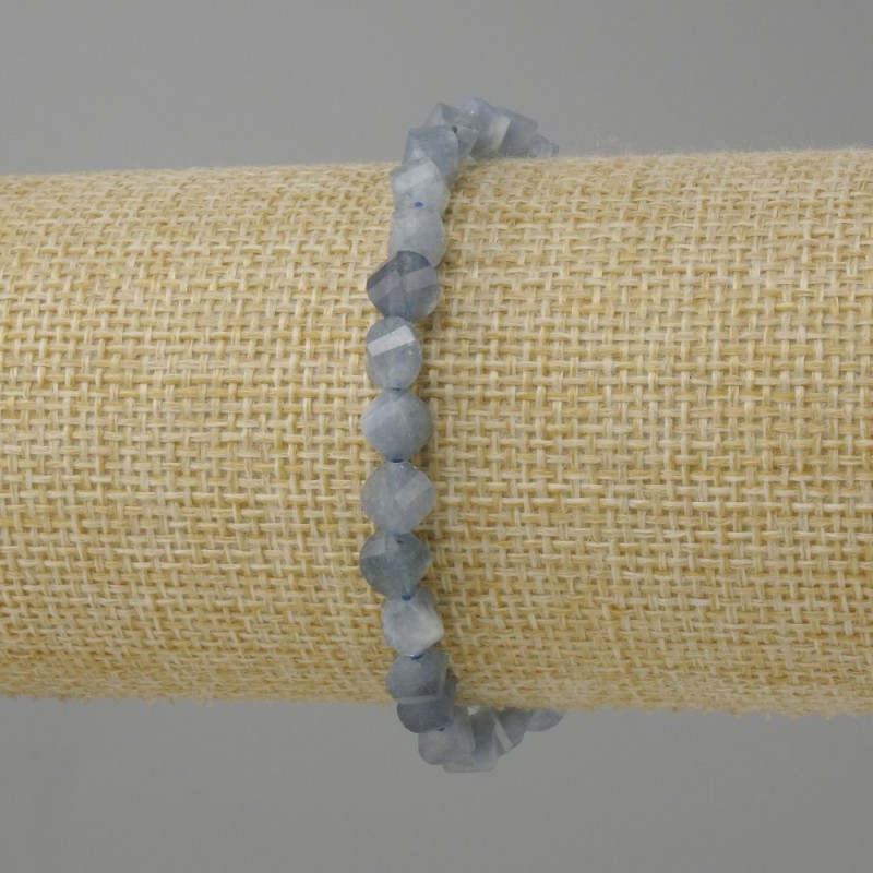 Aquamarine bracelet faceted rhombus, diameter 6x5mm +/-, length 18cm +/- stretch