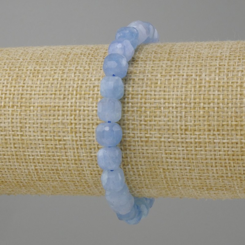Aquamarine bracelet faceted cube, diameter 7x7mm ±, length 18cm ± stretch
