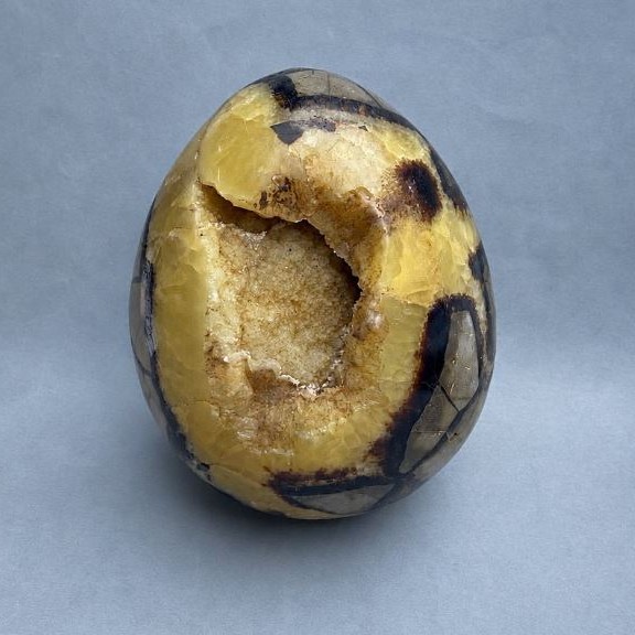 Souvenir Egg Natural Stone Septaria, diameter 108x85 mm +- weight 1120 g