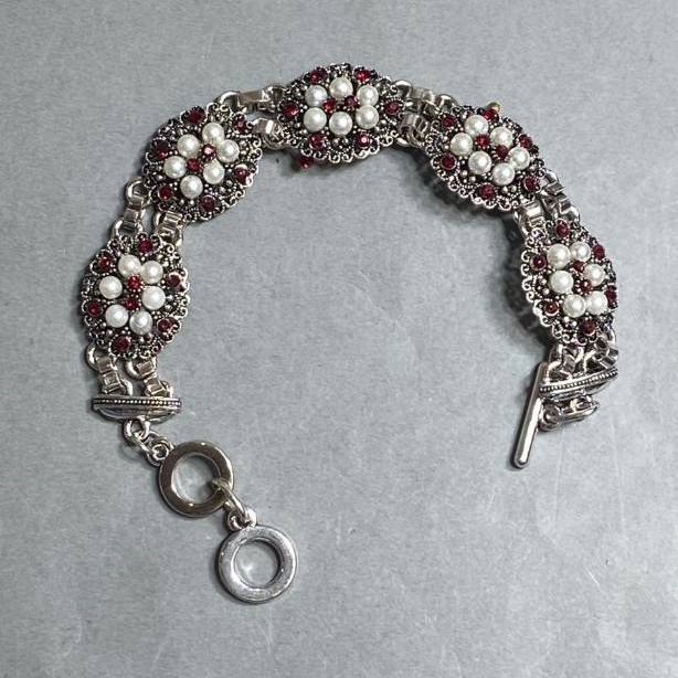 Bracelet with red Mallorca crystals, 22 cm length, toggle clasp