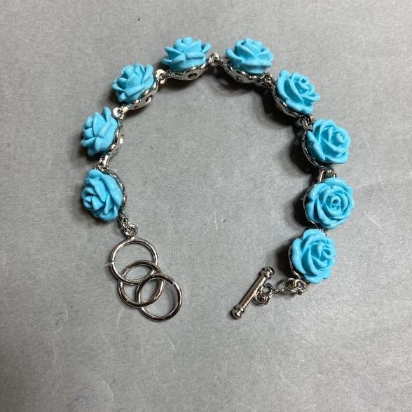 Bracelet 'Blue Roses' with Polymer Clay Toggle Clasp