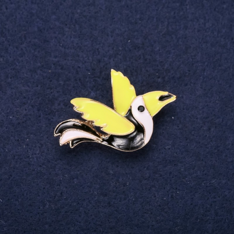 Sale! Bird Brooch with Enamel in Black, White, and Green, 24×37 mm Golden Metal