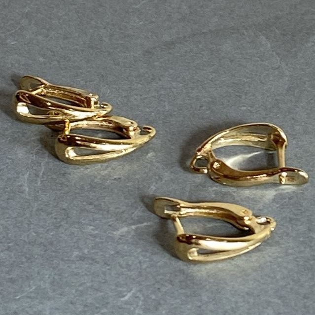 Ear wires for earrings, yellow metal, 17x12x6 mm, pair