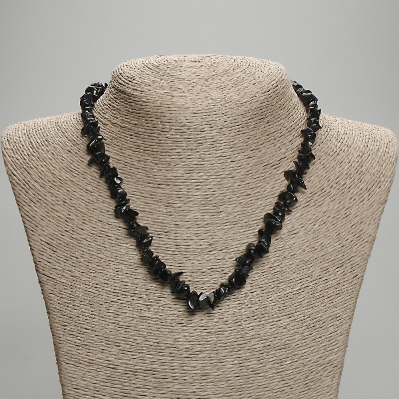 Assorted natural stone necklace with chip beads of smoky topaz, obsidian, and tinted quartz, 7 mm in diameter, 45 cm long with extender chain