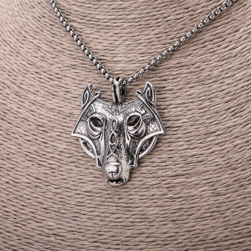 Wolf Head Pendant 42 × 47 mm on a chain, chain length 65 cm, silver-colored metal